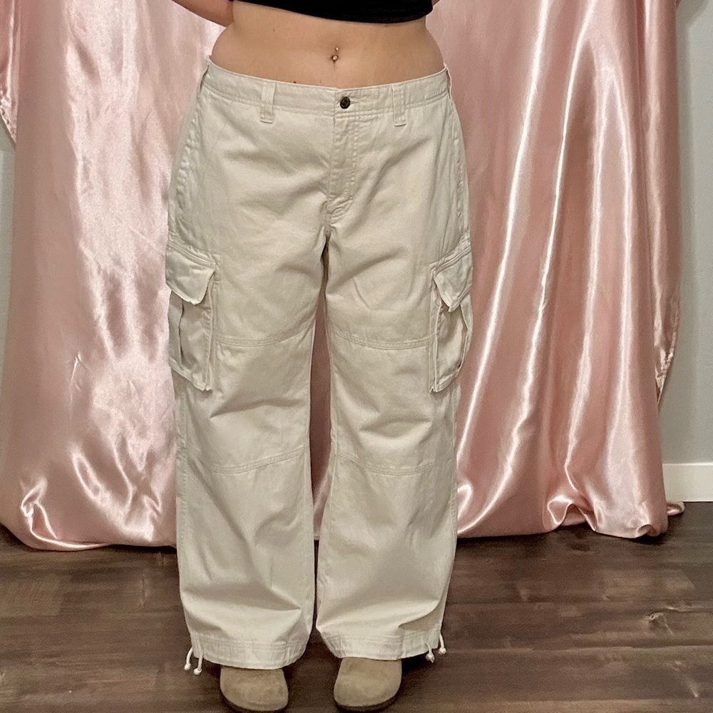 Old Navy Cream Cargo Pants